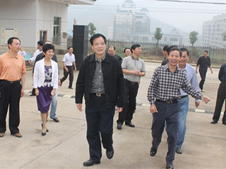 福建省政協(xié)副主席、省工商聯(lián)主席李祖可一行到我公司參觀指導(dǎo)工作